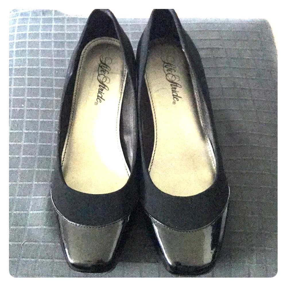 Life stride women shoe